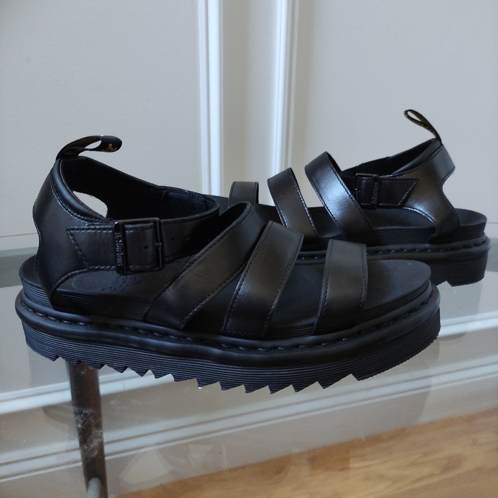 DR MARTENS BLAIRE BRANDO LEATHER STRAP SANDALS women's 11 Black